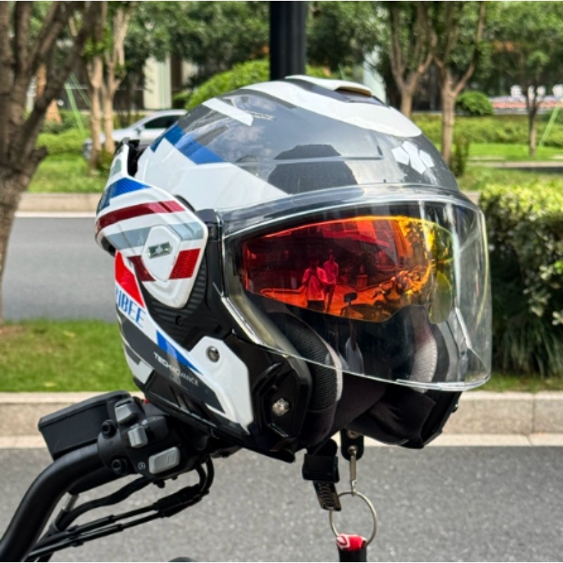 180 °   خوذة دراجة نارية قابلة - مراجعة Modular Flip Up Motorcycle Helmet Dot Approved وسعره